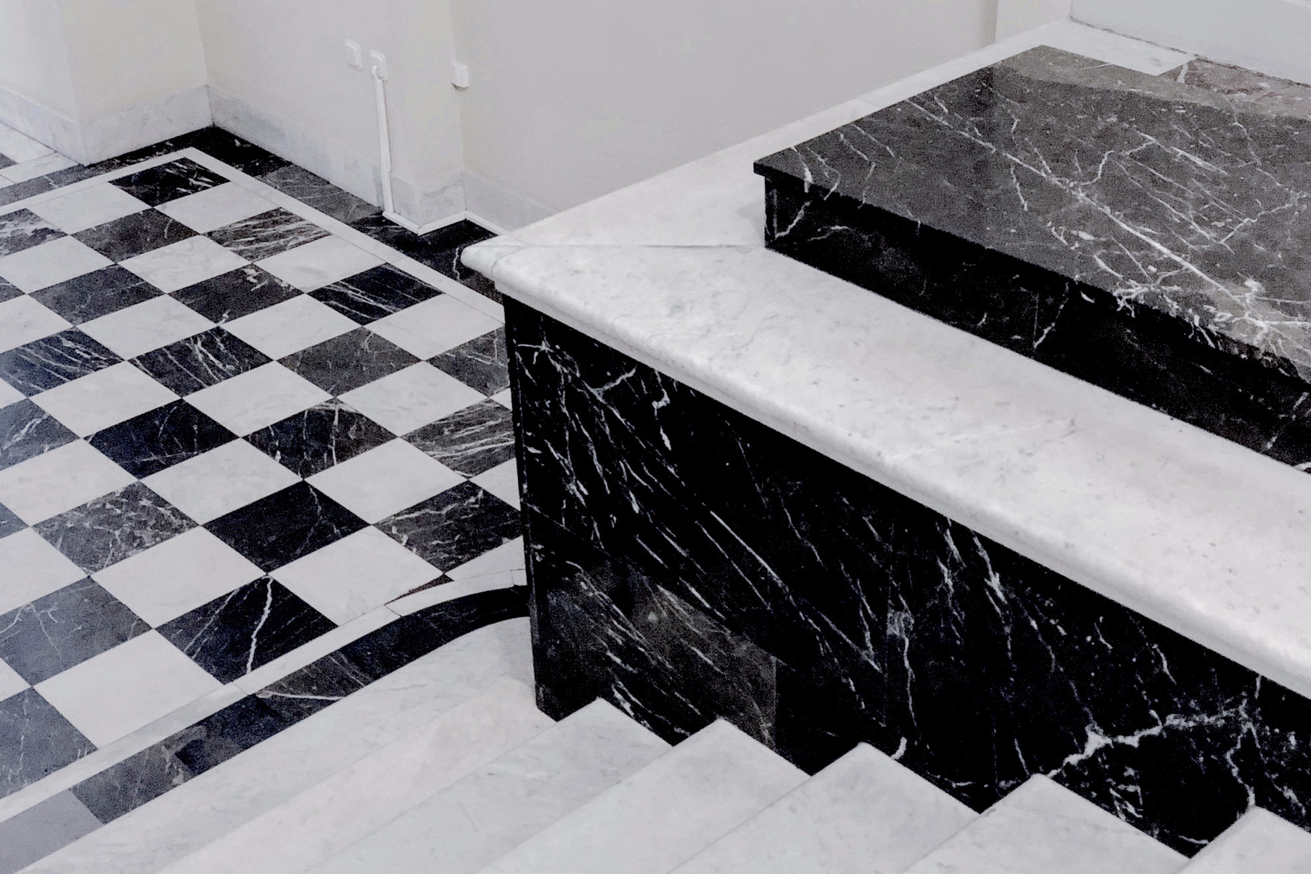 Russia-Hermitage-Saint-Petersburg-Black-Marble