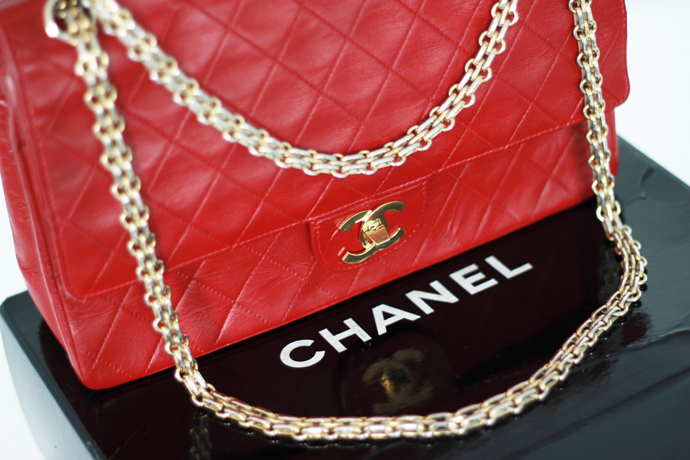 Sac-Chanel-rouge-CC-vintage