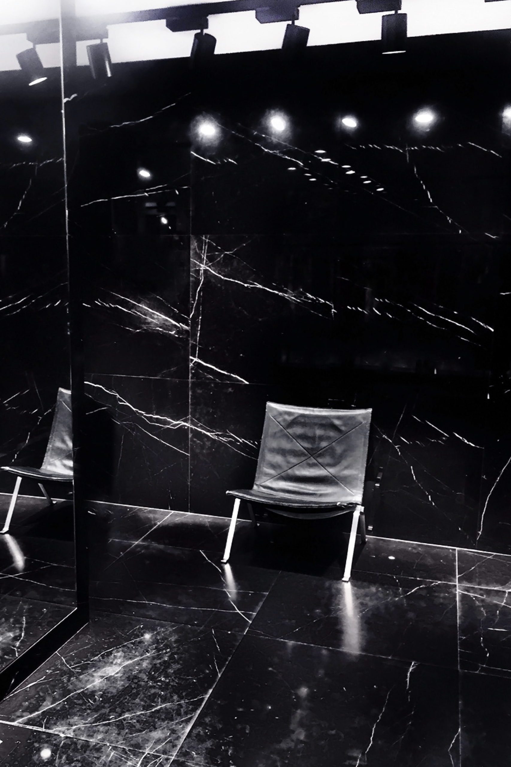 The-Kooples-Black-Marble-Store-Paris-Shop