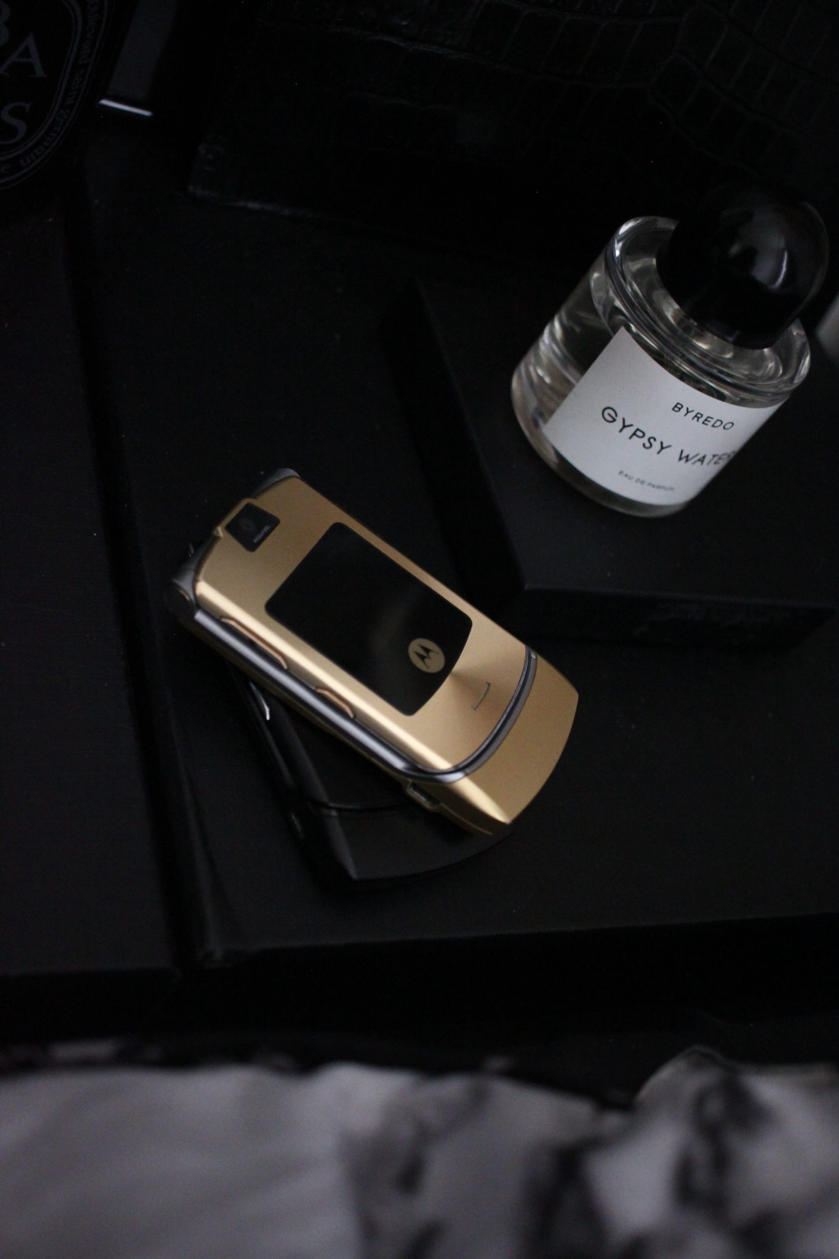 Motorola V3 D&G Gold phone